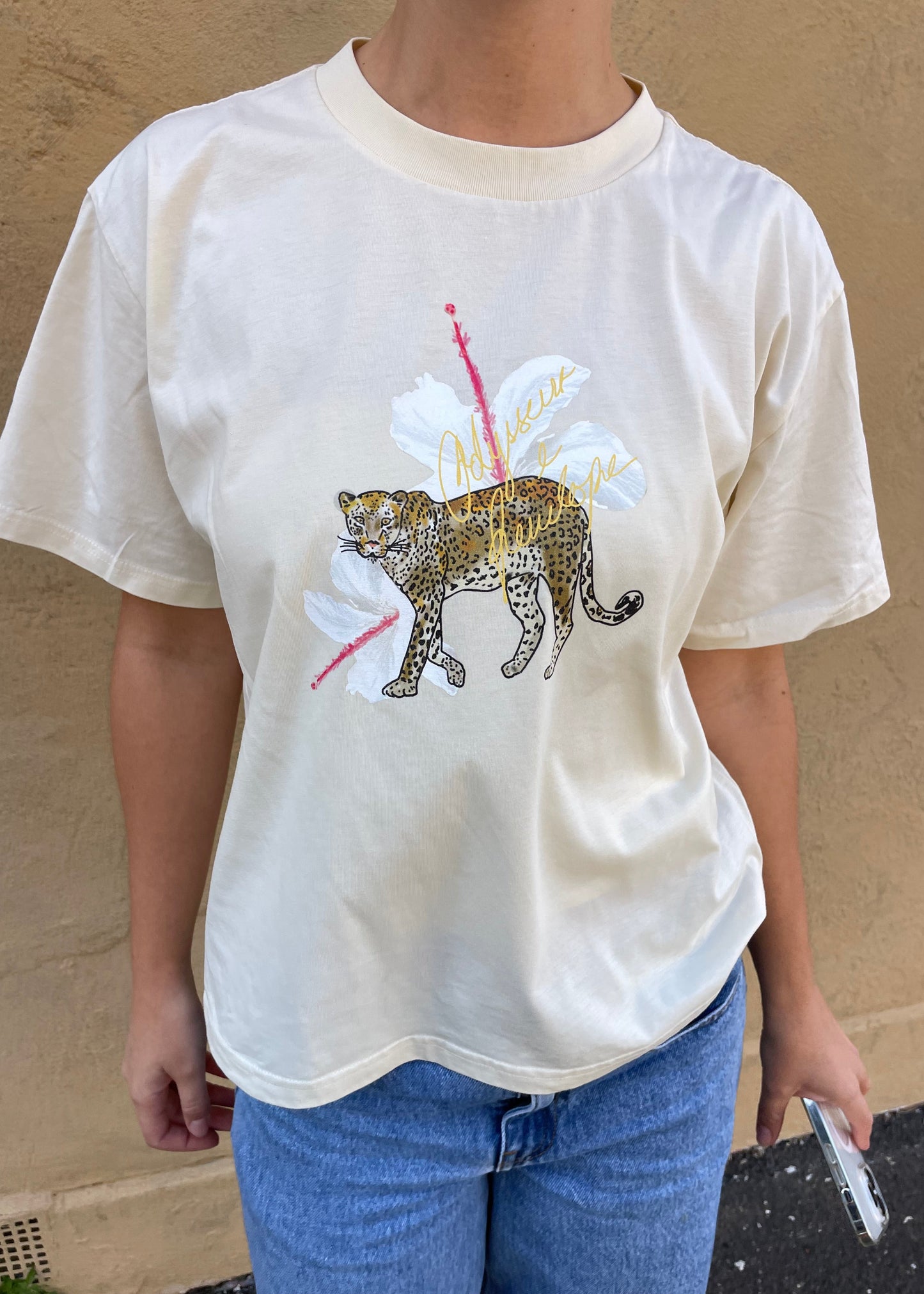 Leopard Hibiscus - butter T-shirt