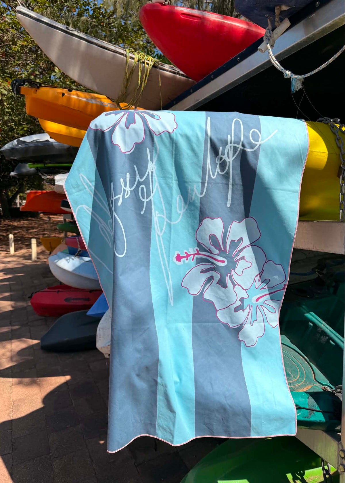 Travel towel - Reversible hibiscus