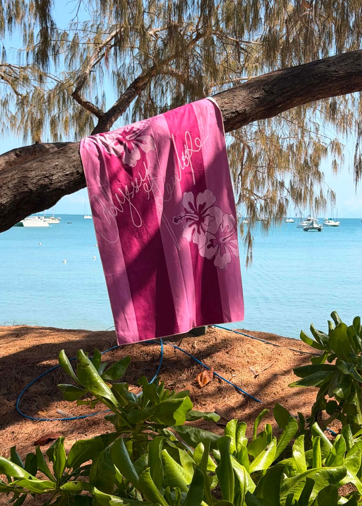 Travel towel - Reversible hibiscus